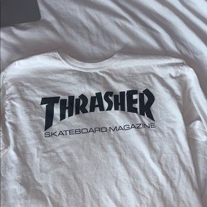 Men’s medium Thrasher shirt